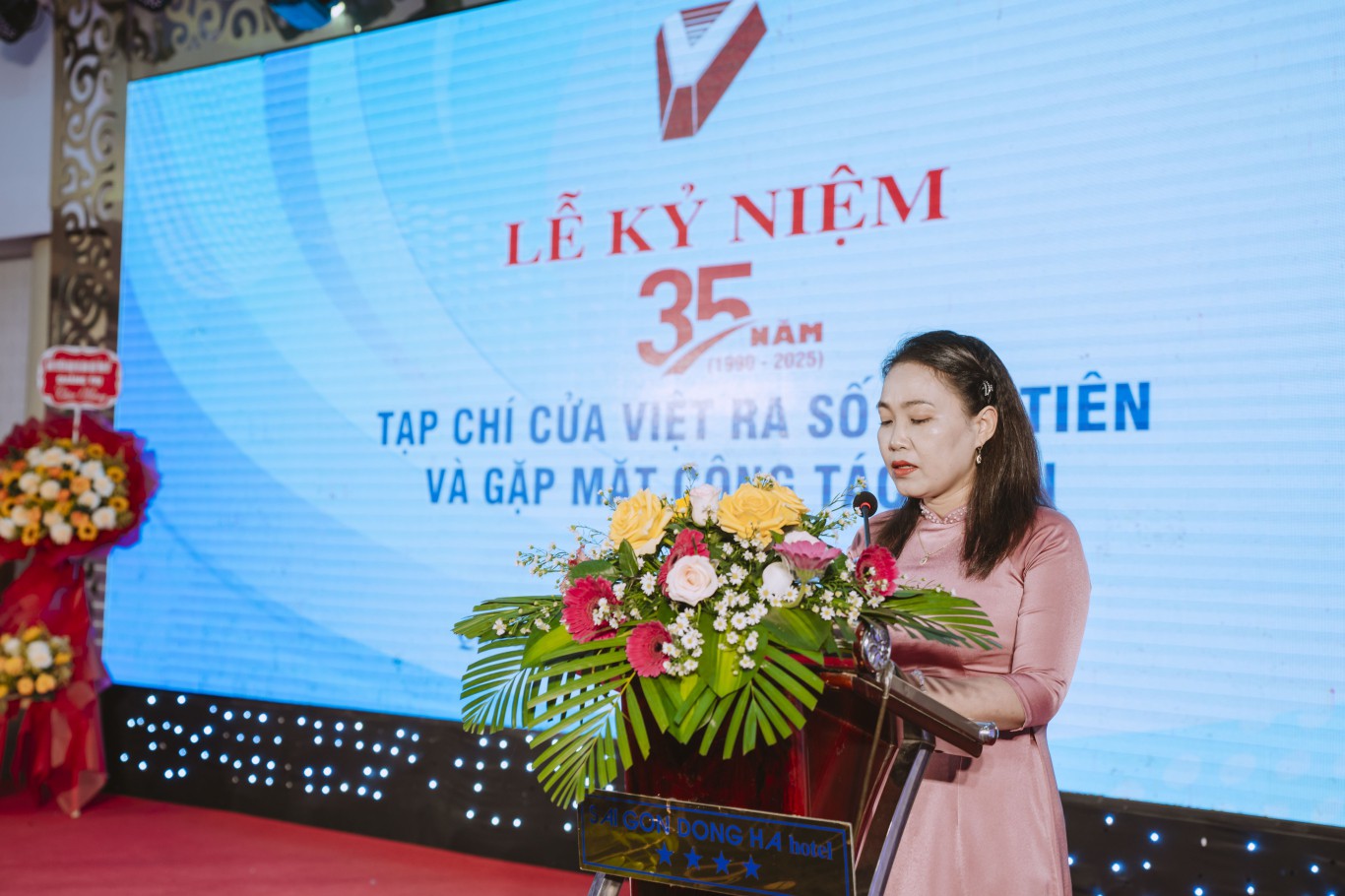 Bà Hồ Thị Ngọc Lan, Phó Trưởng ban Tuyên giáo và Dân vận Tỉnh ủy phát biểu tại buổi lễ